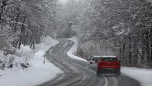 Udari bure ići će do 140 km/h, a evo gdje bi mogle zalepršati prve snježne pahulje