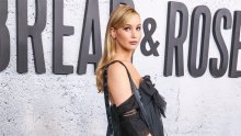 Jennifer Lawrence blista u trudnoći: Lijepa oskarovka istaknula trbuščić u glamuroznoj haljini