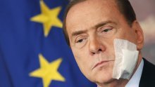 Talijanski tisak osuđuje 'glup potez' Berlusconija