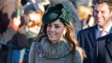 Evo zašto je Kate Middleton požalila svoj božićni outfit iz 2019.