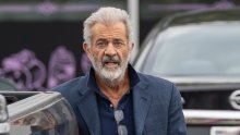 Gotovo neprepoznatljiv: Slavni Mel Gibson uhvaćen u božićnom šopingu