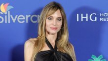 Velika promjena looka: Angelina Jolie nakon razvoda zablistala s novom frizurom