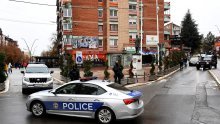 Kosovska policija zapečatila Poreznu pravu na sjeveru, Beograd optužuje Kurtija