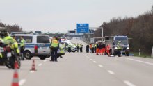 Flixbusov autobus prevrnuo se na autocesti u Njemačkoj, dvije osobe poginule