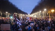 'Zaštitni zid' protiv AfD-a popušta: Zašto su stotine tisuća ljudi u Njemačkoj na ulicama