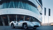 51 milijun eura! Za toliko je prodan trkaći Mercedes-Benz W 196 R Stromlinienwagen iz 1954.