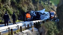 Odlomila se stijena na magistrali, jedna osoba poginula. 'Pala je direktno na auto'