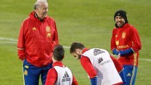 Del Bosque prekrižio Torresa, Aduriz i Morata glavne prijetnje