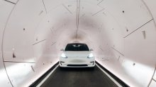 Musk u Dubaiju gradi podzemni tunel; ondje će Tesle 'glumiti vlakove'