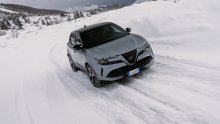 Alfa Romeo u Junioru ima premijeru Q4 inovativne tehnologije: 4x4 pogon i Alfa dinamika vožnje