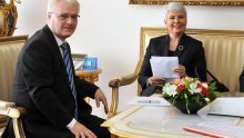 Josipovic, Kosor voice concern about Bosnia situation