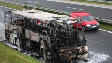 Vozač autobusa spasio putnike od vatre