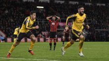 Giroud spasio 'topnike' u posljednjim sekundama utakmice