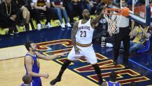 Cleveland pregazio prvake; LeBron i Irving ubacili 62 koša!