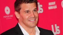 David Boreanaz varao suprugu