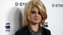 Kelly Osbourne utegnuta u kožne tajice