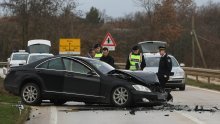 Šest osoba ozlijeđeno u prometnoj nesreći