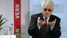 Josipović: Težimo postati mala sila!