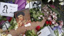 Elizabeth Taylor zakasnila na vlastiti sprovod