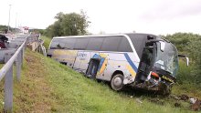 47 ozlijeđenih u slijetanju autobusa, 4 teško