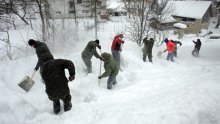 I dalje neprohodne ceste u Dalmatinskoj zagori