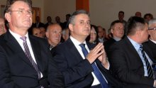 'Ankete su smiješne, Grabar Kitarović će pobijediti u prvom krugu'