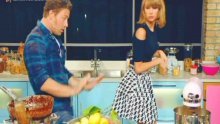 Jamie Oliver zapjevao s Taylor Swift!