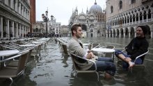 Pogledajte povijesni potop Venecije