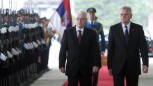 Josipović u Beogradu dočekan uz najviše državne počasti