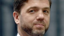 Stephen Crabb prvi kandidat za Cameronova nasljednika