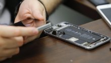 Vlasti provalile u iPhone bez Appleove pomoći