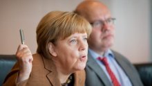 'Angeli Merkel se treba suditi zbog krijumčarenja ljudi'