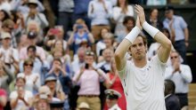 Gasquet šokirao Wawrinku, Federer na domaćeg heroja