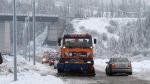 HAK poziva na dodatan oprez u prometu zbog poledice