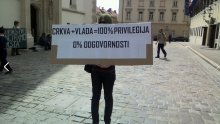 'Crkva + Vlada = 100% privilegija, 0% odgovornosti!'