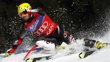 Kostelic wins Wengen slalom, extends his overall lead