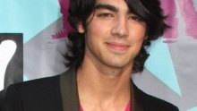 Joe Jonas glumi u romantičnoj  komediji