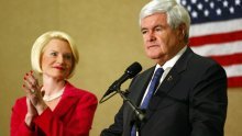 Gingrich se povlači i daje podršku Romneyu