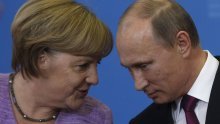 Zbog preprike oko umjetnina Merkel i Putin ne otvaraju izložbu