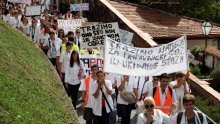 Zdravstveni radnici ostali bez staža; ljuti na ministra zdravlja