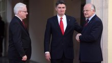 Josipovic and Milanovic give formal dinner for foreign statesmen