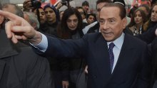 Utučeni Berlusconi: Pato mi je obećao da se vraća, ali…