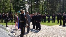 Top Croatian officials commemorate Tezno victims