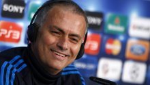 Mourinho na Bavarce s ratničkom frizurom