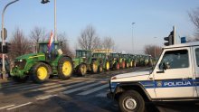 Protesting farmers demand that farm and interior ministers resign