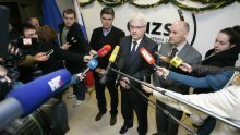 Josipović i Milanović posjetili Državni centar 112