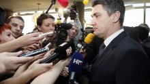 Milanovic says EU entry referendum to be held on Jan 22