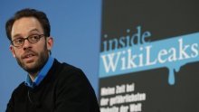 'Assange sili radnike WikiLeaksa na sporazum o tajnosti'