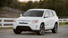 Toyotino i Teslino čedo u L.A.-u – električni RAV4