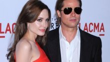 Angelina i Brad mjesec dana na devama u Sahari